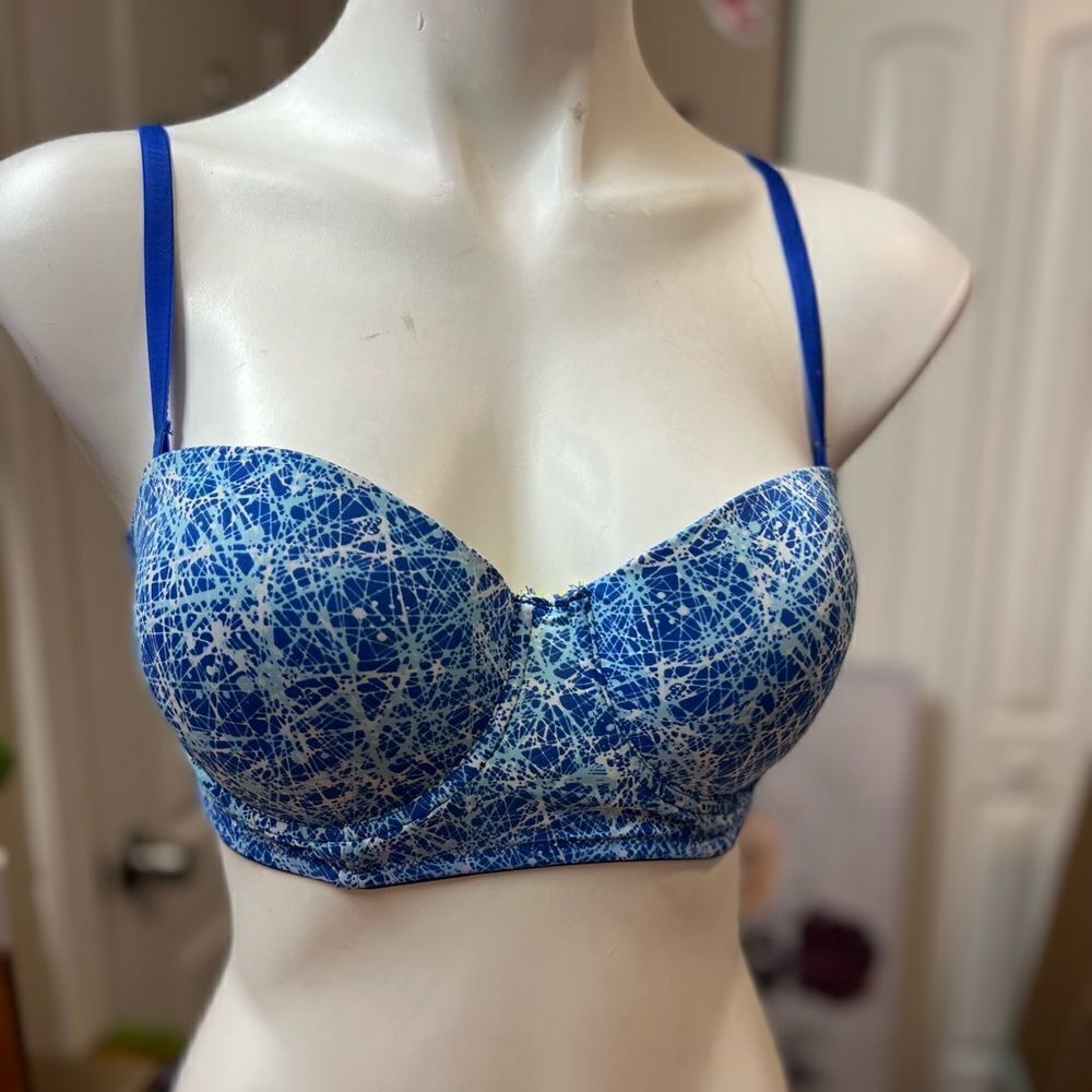 Bra   - Picture 2 of 7